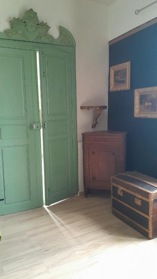 Appartement Authentique Au Bord Du Fleuve Herault Agde Extérieur photo